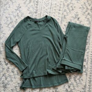 Green Ribbed Lounge Set